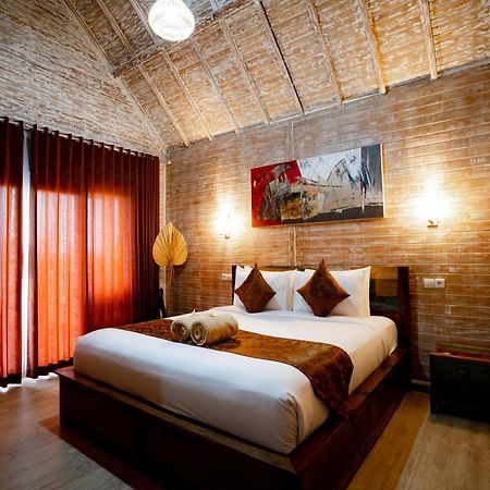 Gara Gara Sea View Hotell Batununggul Eksteriør bilde